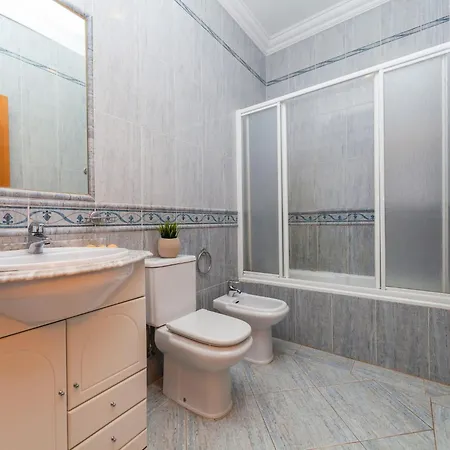 Villa In Albufeira Near Golden Beaches 别墅