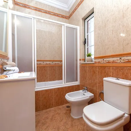 Villa In Albufeira Near Golden Beaches Villa